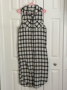 Forever 21 Black and White Plaid Button-Front Shift Dress